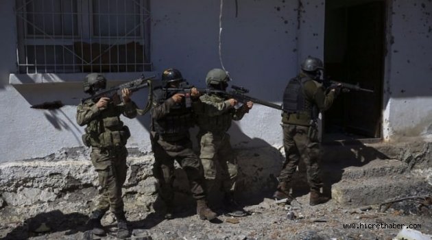 Yüksekova'da PKK'ya darbe