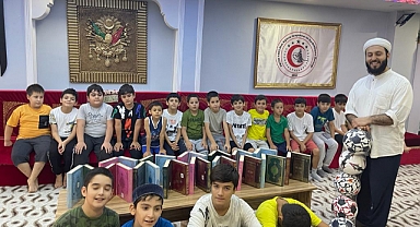 Fetih 1453 Derneği yaz Kur'an kursunu başarı ile tamamladı